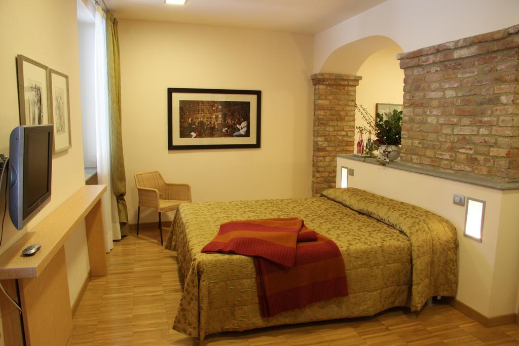 Locanda Dell'Arte Солонгелло Экстерьер фото